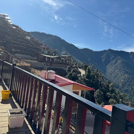 The Vintage Hill Village - Himalayan Boutique Resort คานาตัล ภายนอก รูปภาพ