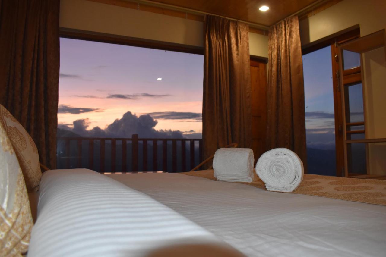 The Vintage Hill Village - Himalayan Boutique Resort คานาตัล ภายนอก รูปภาพ
