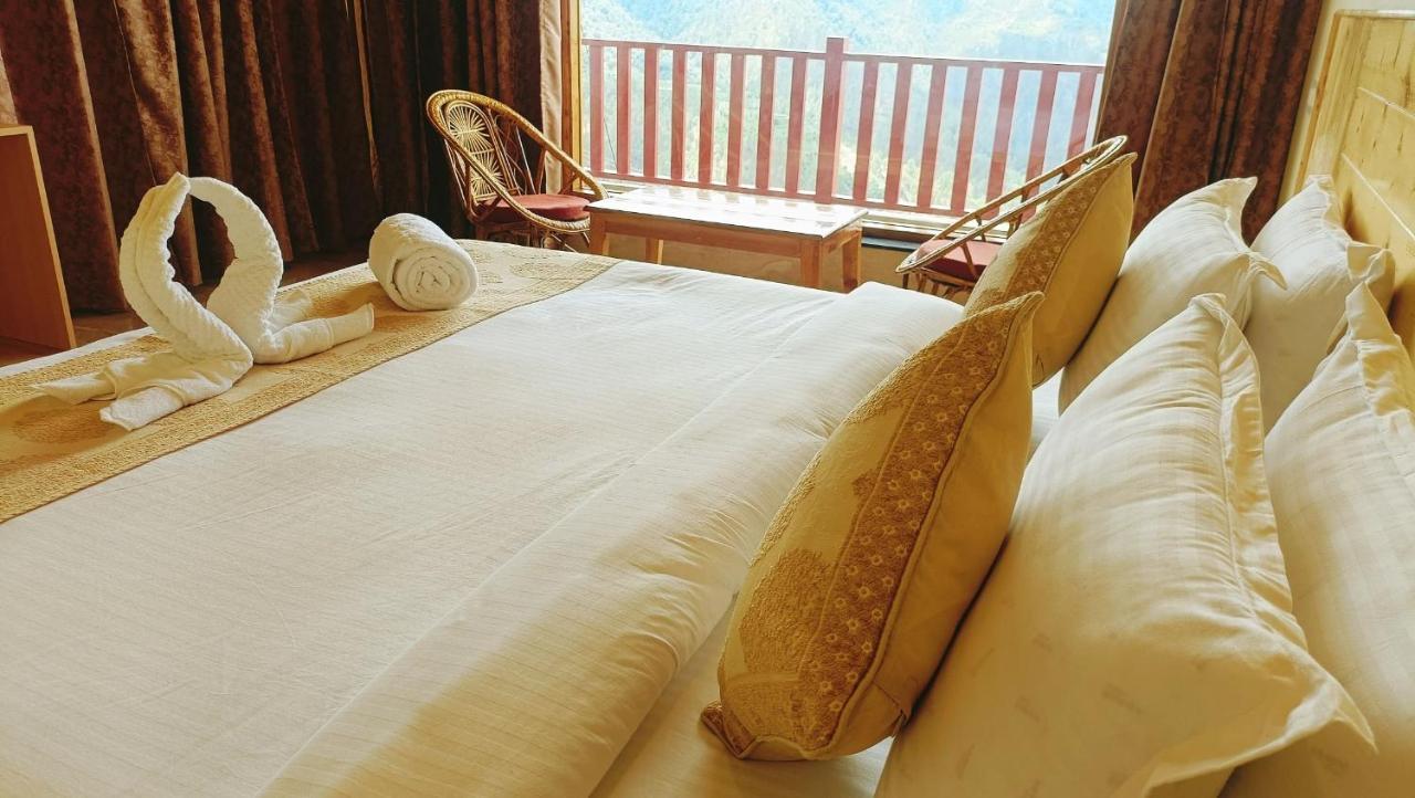The Vintage Hill Village - Himalayan Boutique Resort คานาตัล ภายนอก รูปภาพ