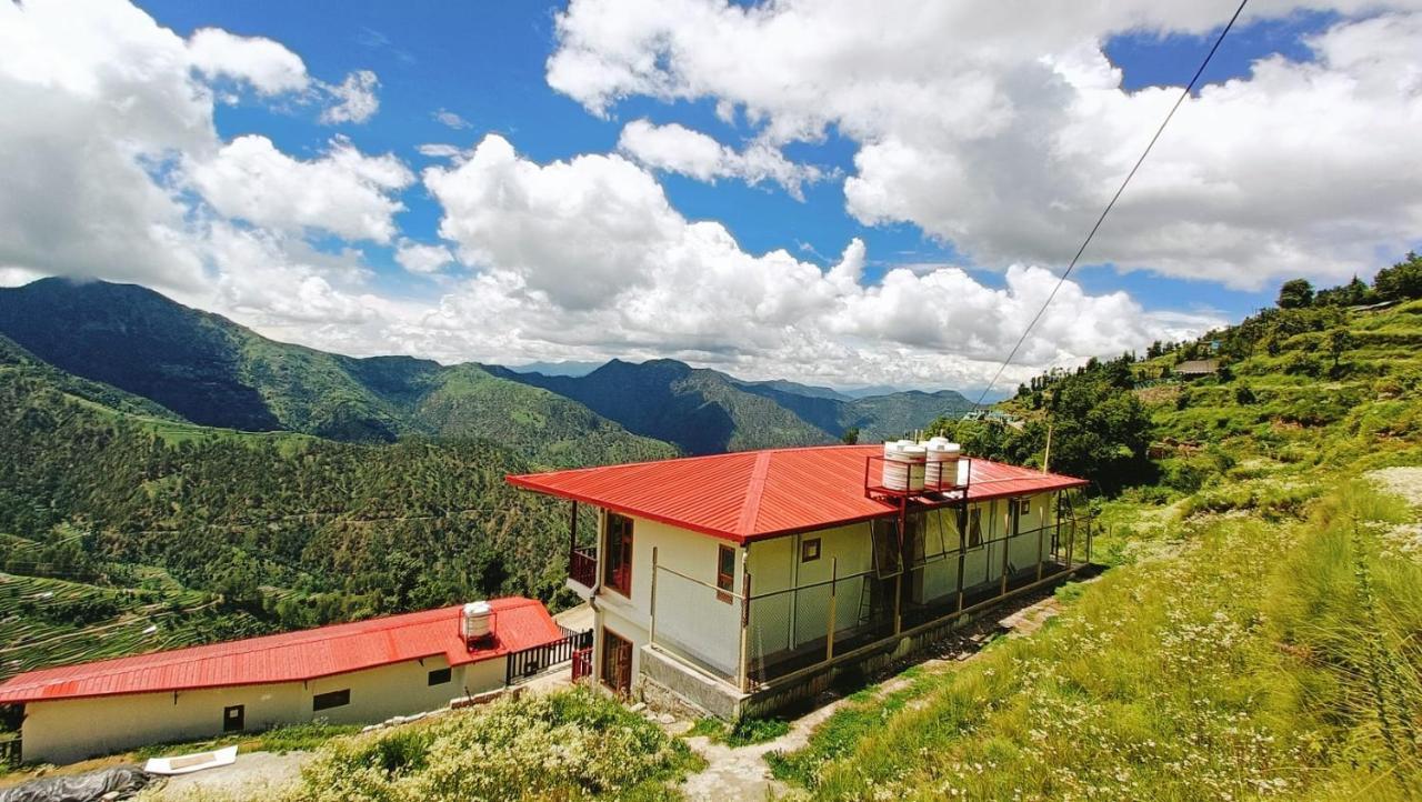 The Vintage Hill Village - Himalayan Boutique Resort คานาตัล ภายนอก รูปภาพ