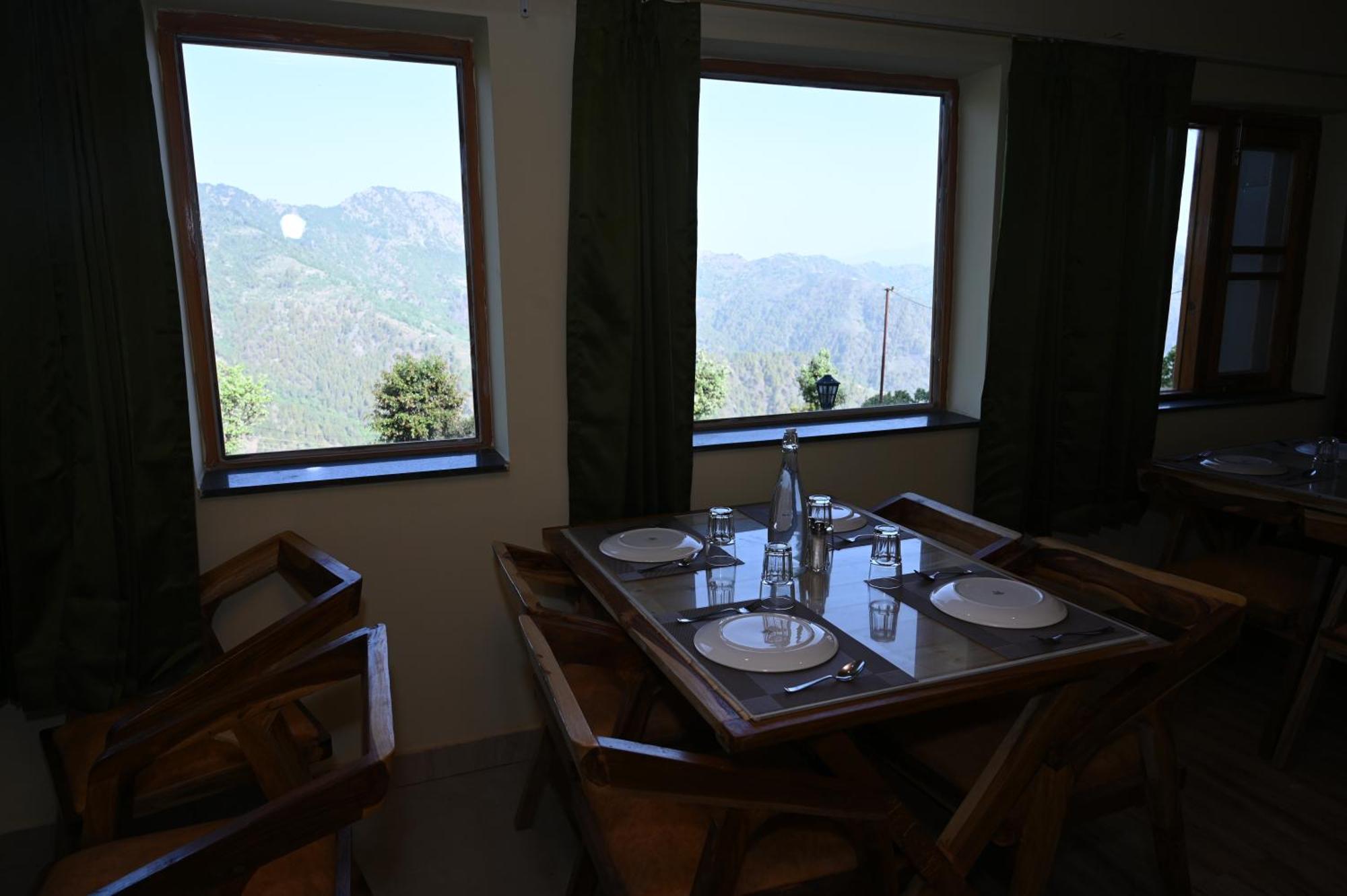 The Vintage Hill Village - Himalayan Boutique Resort คานาตัล ภายนอก รูปภาพ