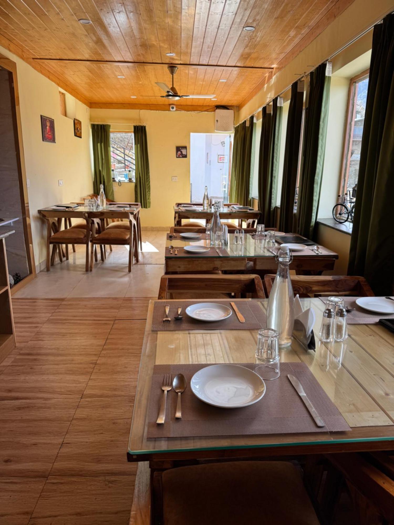 The Vintage Hill Village - Himalayan Boutique Resort คานาตัล ภายนอก รูปภาพ