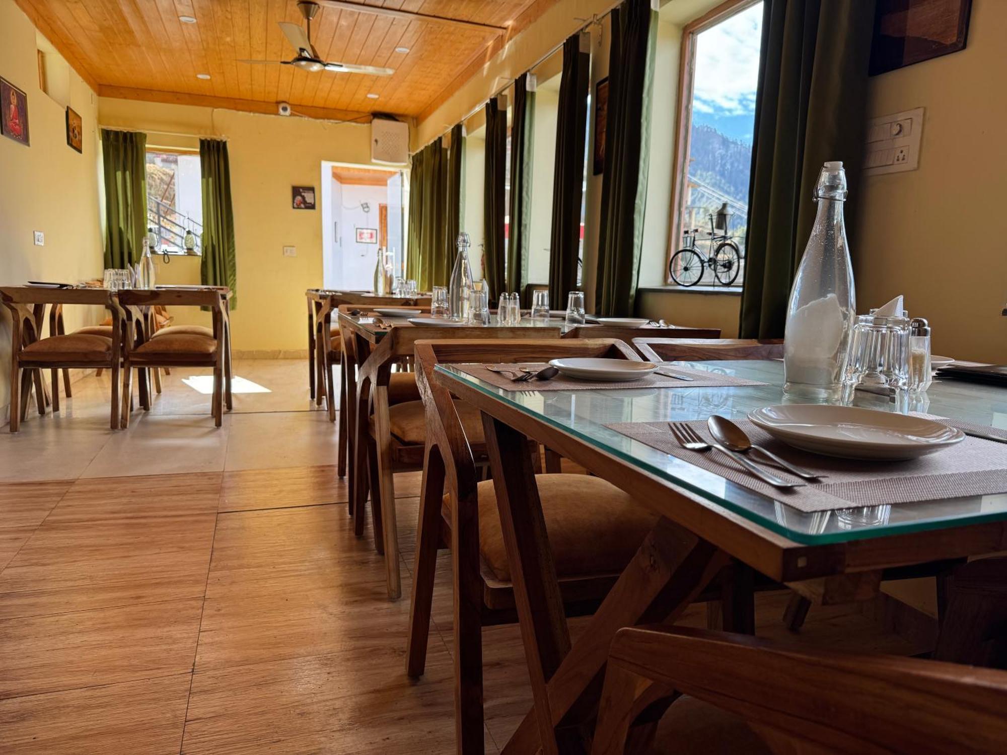 The Vintage Hill Village - Himalayan Boutique Resort คานาตัล ภายนอก รูปภาพ