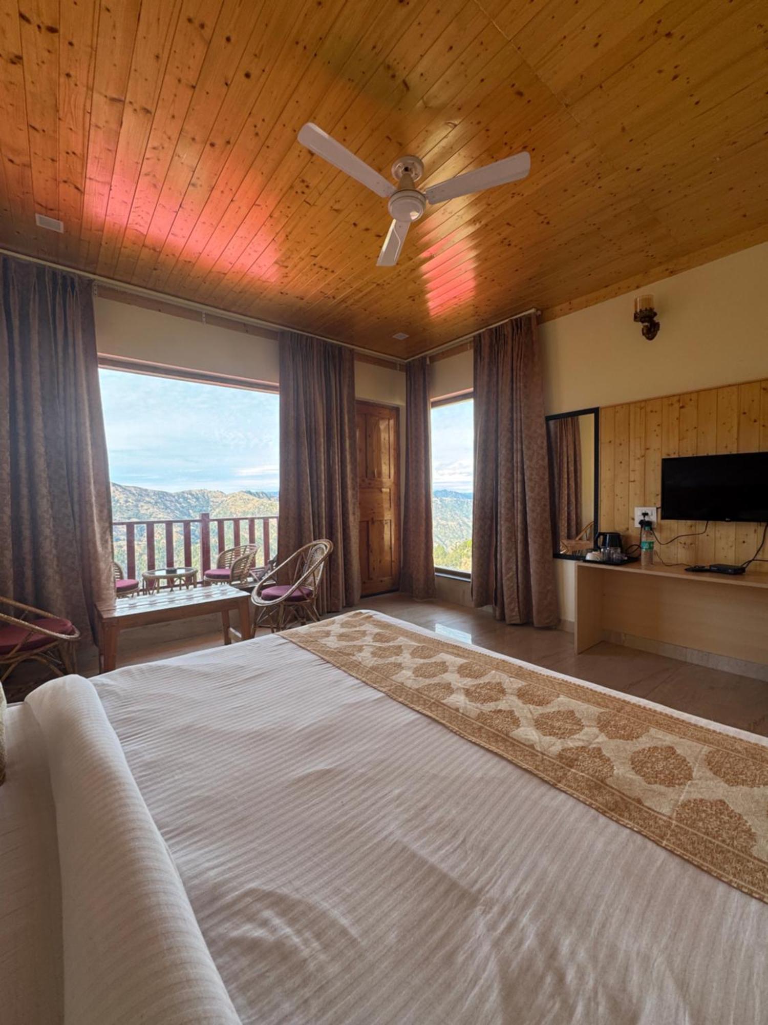 The Vintage Hill Village - Himalayan Boutique Resort คานาตัล ภายนอก รูปภาพ